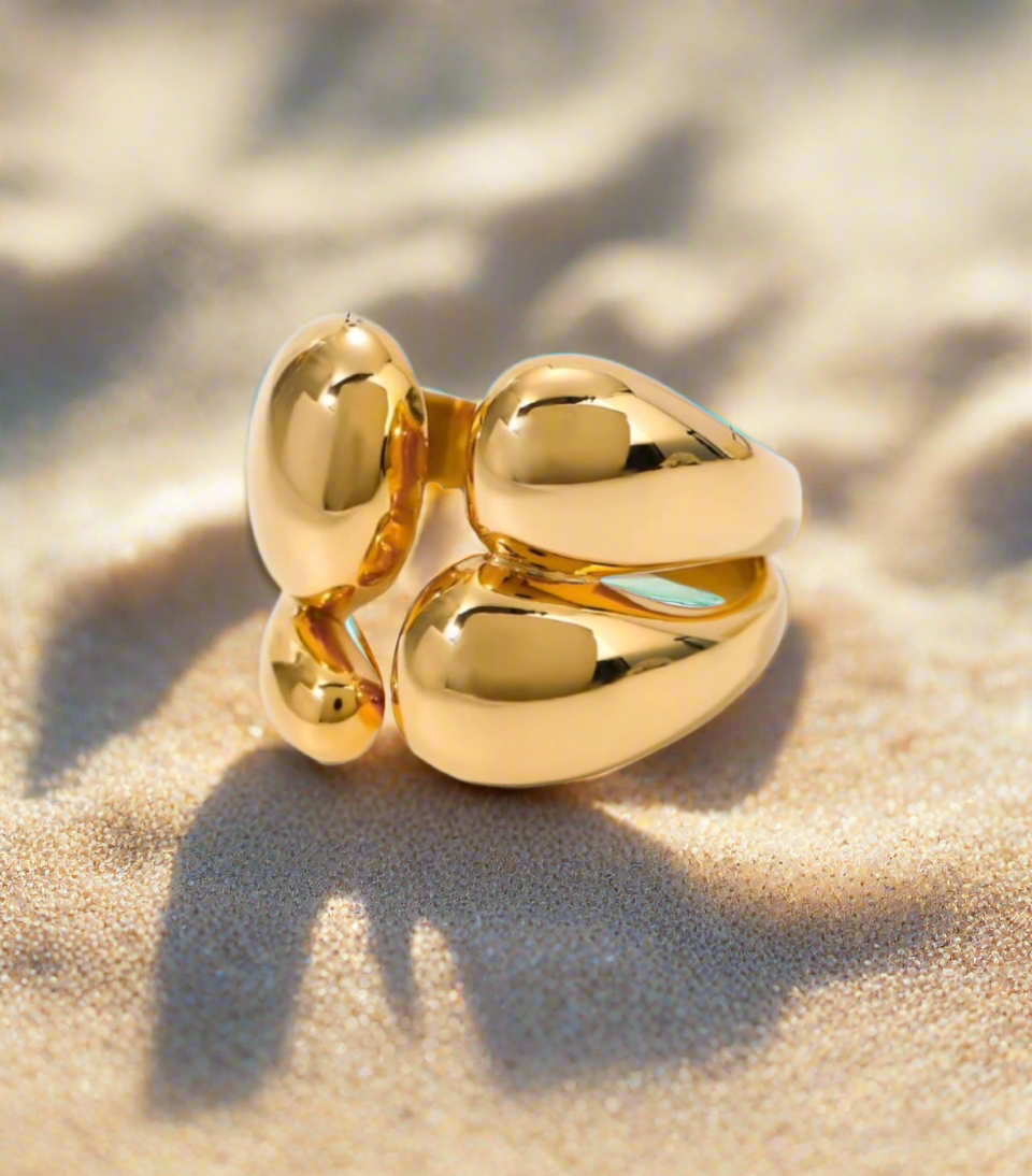 Bold 18K Gold Statement Ring