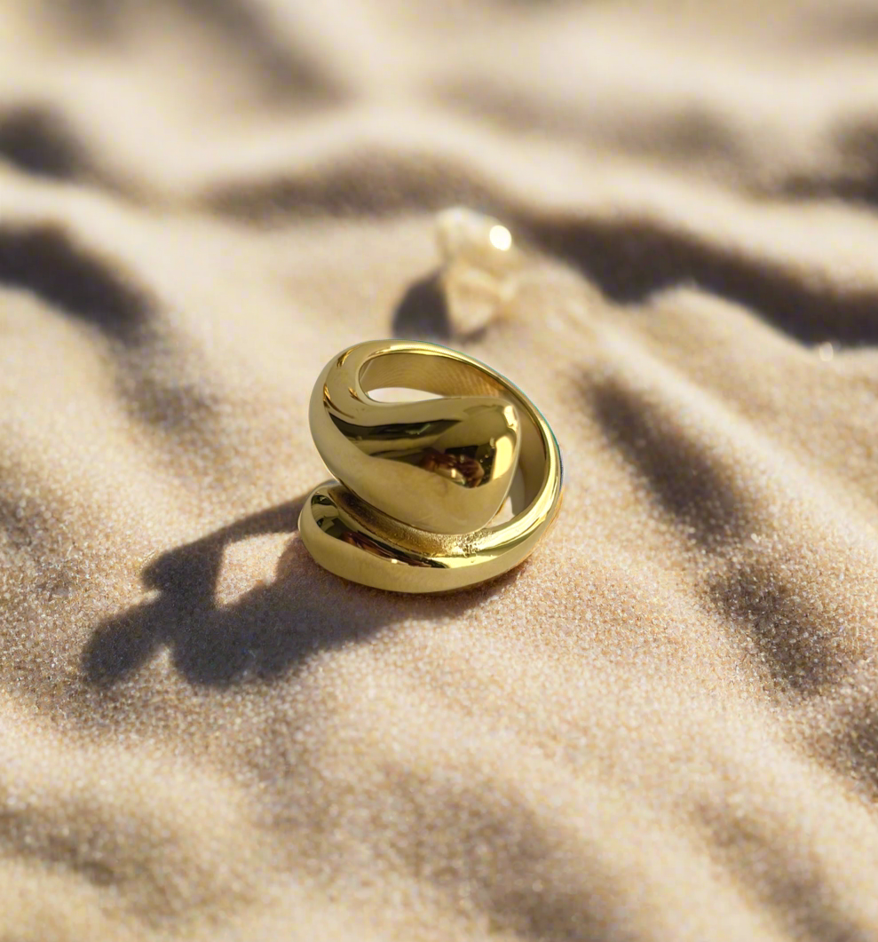 Aura Golden Ring