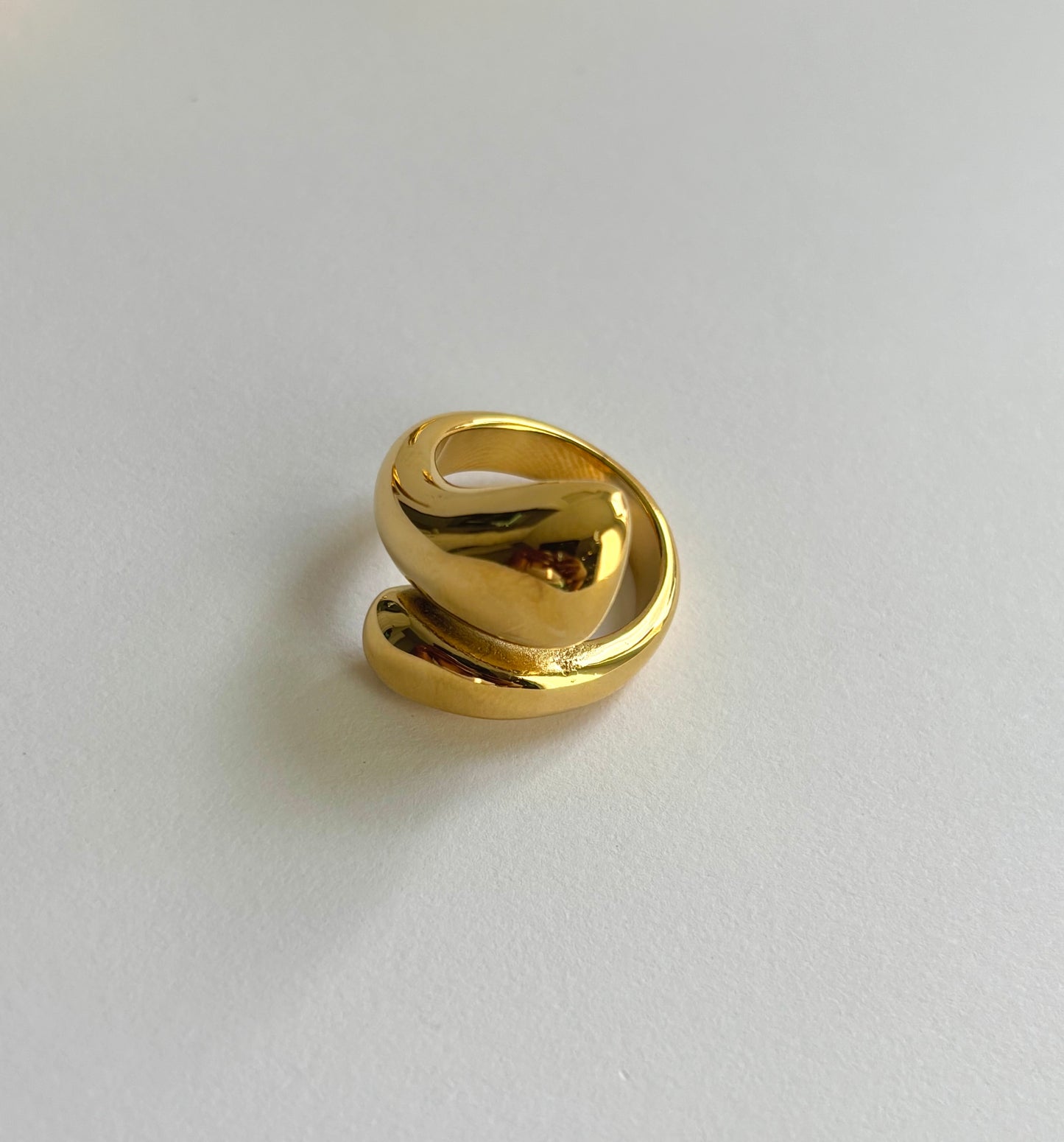 Aura Golden Ring